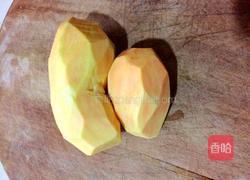 拔丝地瓜的做法图解1