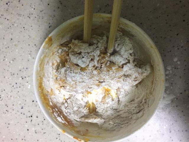 加入适量的糯米粉