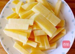 香辣土豆烧芹菜的做法图解1