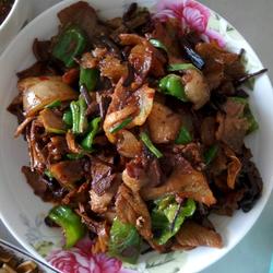 茶树菇炒回锅肉的做法[图]