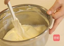 戚风蛋糕的做法图解5