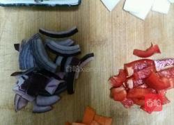 饵块炒牛柳的做法图解3