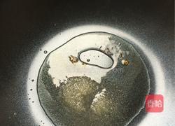 香菇炖猪蹄的做法图解3