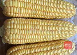 蒸玉米的做法图解1