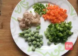 Illustration of how to make salted egg yolk fried rice 1