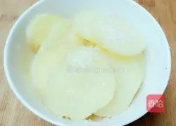 Illustration of how to make cartoon animal mashed potatoes 3