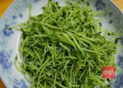 蒜炒豌豆苗的做法图解4