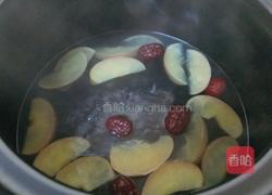 红枣枸杞苹果汤的做法图解6