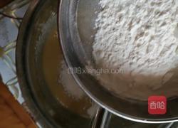 板栗戚风蛋糕的做法图解3