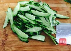 虾仁炒青瓜的做法图解3