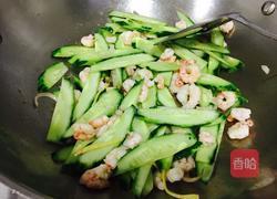 虾仁炒青瓜的做法图解7