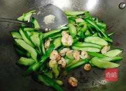 虾仁炒青瓜的做法图解8