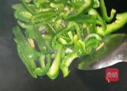牛肉炒青椒的做法图解3