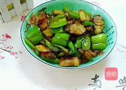 Illustration of the recipe for twice-cooked pork with green pepper 10