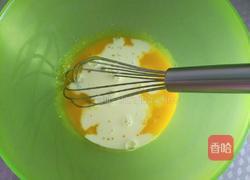 草莓酱蛋糕卷的做法图解4