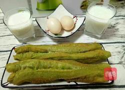 蔬菜汁油条的做法图解6