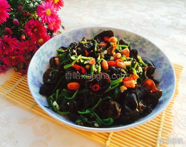老醋菠菜木耳花生米