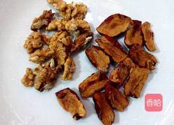 红枣核桃银耳汤的做法图解2
