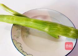 莴笋炒肉丝的做法图解1