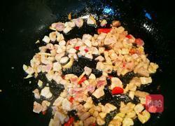 酸菜肉丁炒毛豆的做法图解5