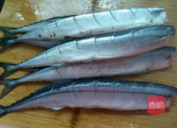 干煎秋刀鱼的做法图解4