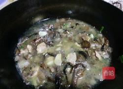 榛蘑炖豆腐的做法图解7