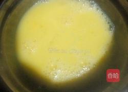 鸡蛋玉米炒培根的做法图解3