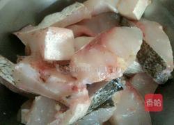 豆豉酱烧鲢鱼块的做法图解1