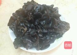 木耳炒肉丝的做法图解1