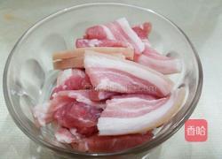 五花肉炒扁豆的做法图解3