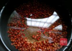 红豆核桃小米粥的做法图解5