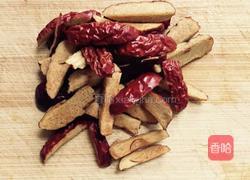 枣糖鸡蛋羹的做法图解1