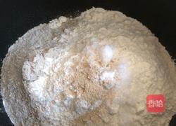 蜗牛馒头的做法图解1