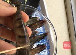烤箱盐焗九节虾的做法图解2
