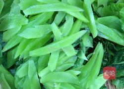 蒜香莴笋的做法图解2