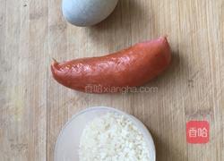 皮蛋火腿粥的做法图解1