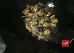 板栗烧鸡的做法图解4