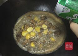板栗烧鸡的做法图解8