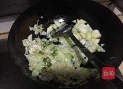 蒜蓉辣酱炒大头菜的做法图解3