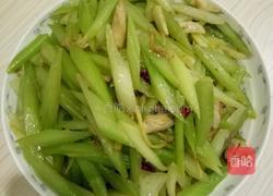芹菜炒肉丁的做法图解4