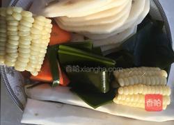 煲排骨汤的做法图解2