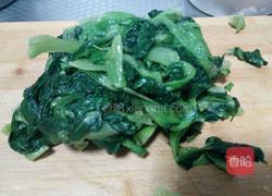 猪肉香菇小白菜馄饨的做法图解1