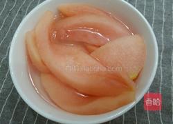 柚子皮炒火腿肠的做法图解3