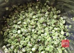 猪肉芸豆包子的做法图解1