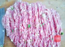 猪肉韭菜手工饺子的做法图解1