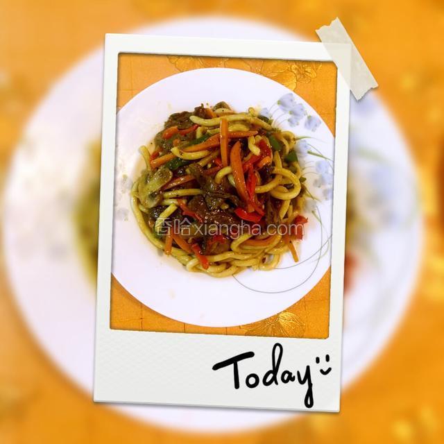 好吃的黑椒牛肉乌冬面就做好啦！