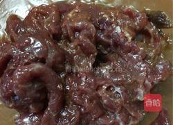 青椒烩牛肉的做法图解3