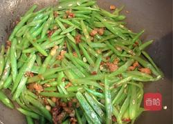 肉末四季豆角的做法图解4