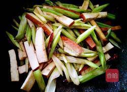 芹菜炒熏干的做法图解5