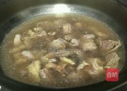 萝卜炖牛腩的做法图解2